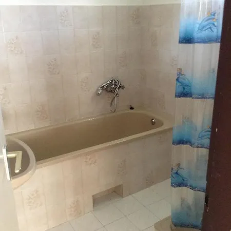 Lukacs Panzio Daire *