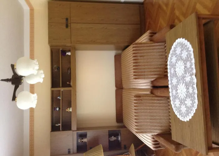 아파트 Lukacs Panzio *